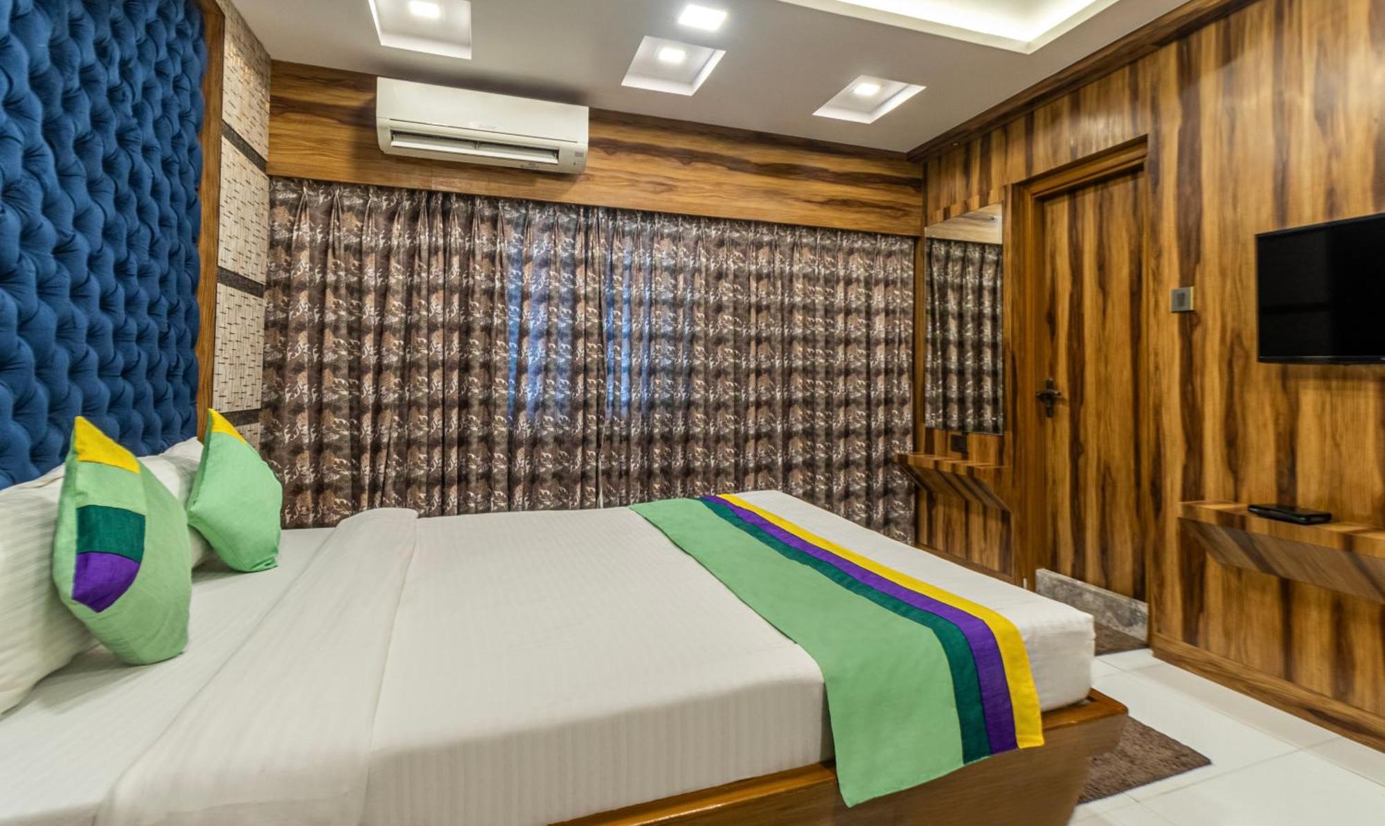 Hotel Orion Crystal Калькутта Экстерьер фото