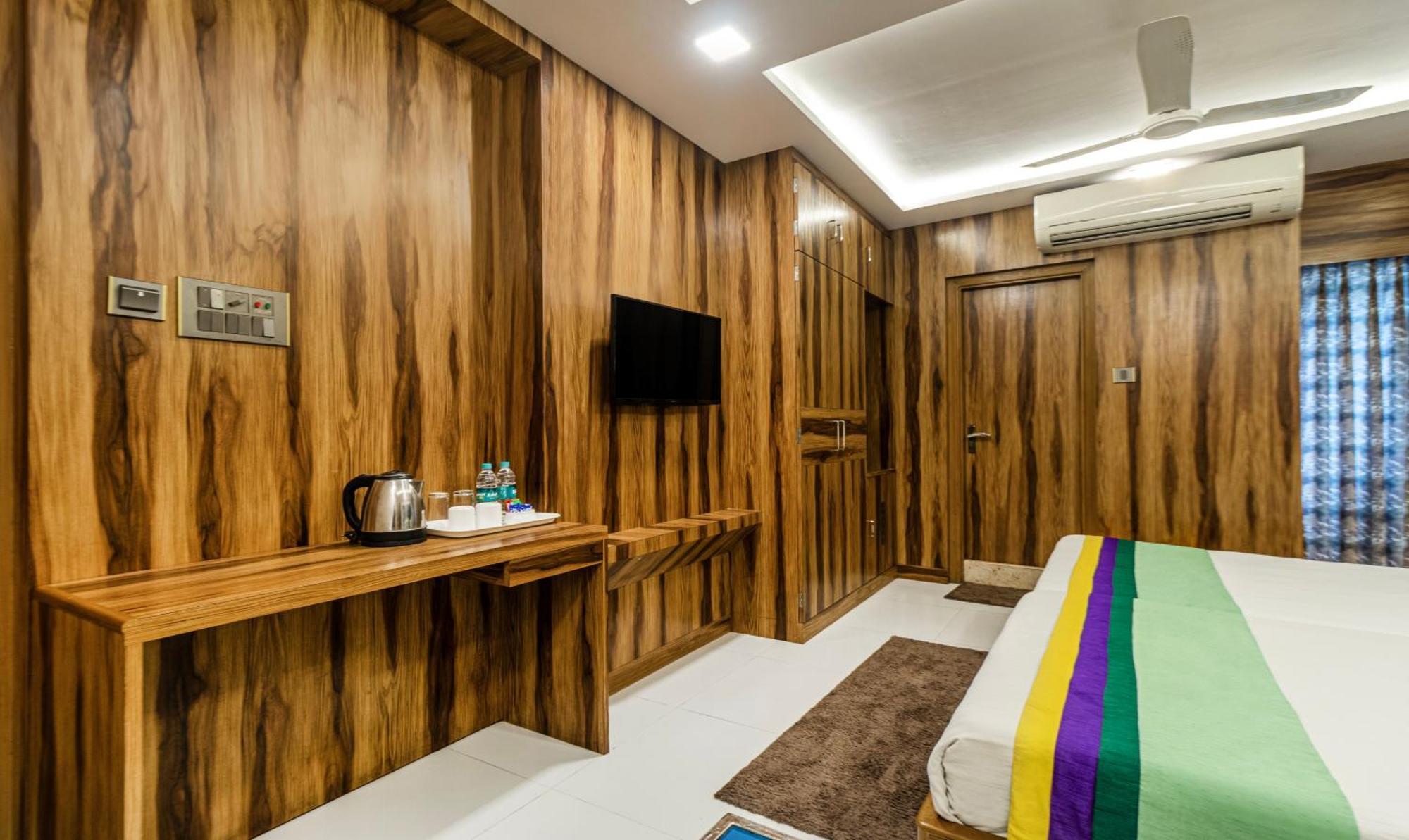 Hotel Orion Crystal Калькутта Экстерьер фото